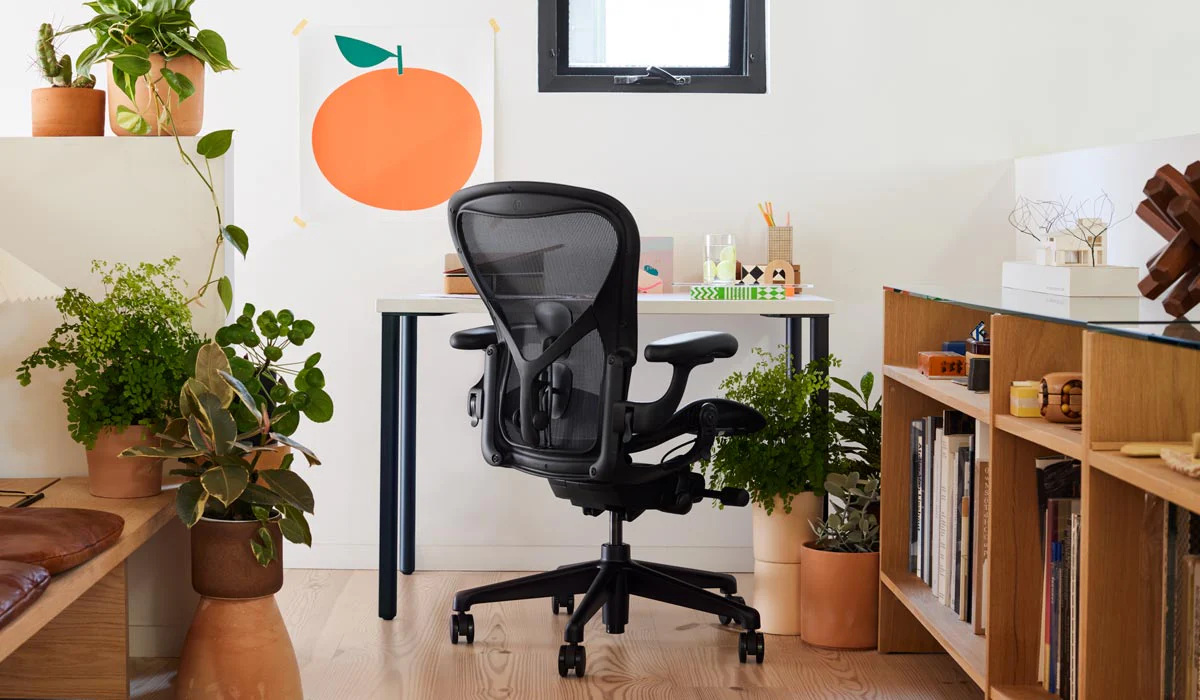 HM-Aeron_PDP_Environment.webp